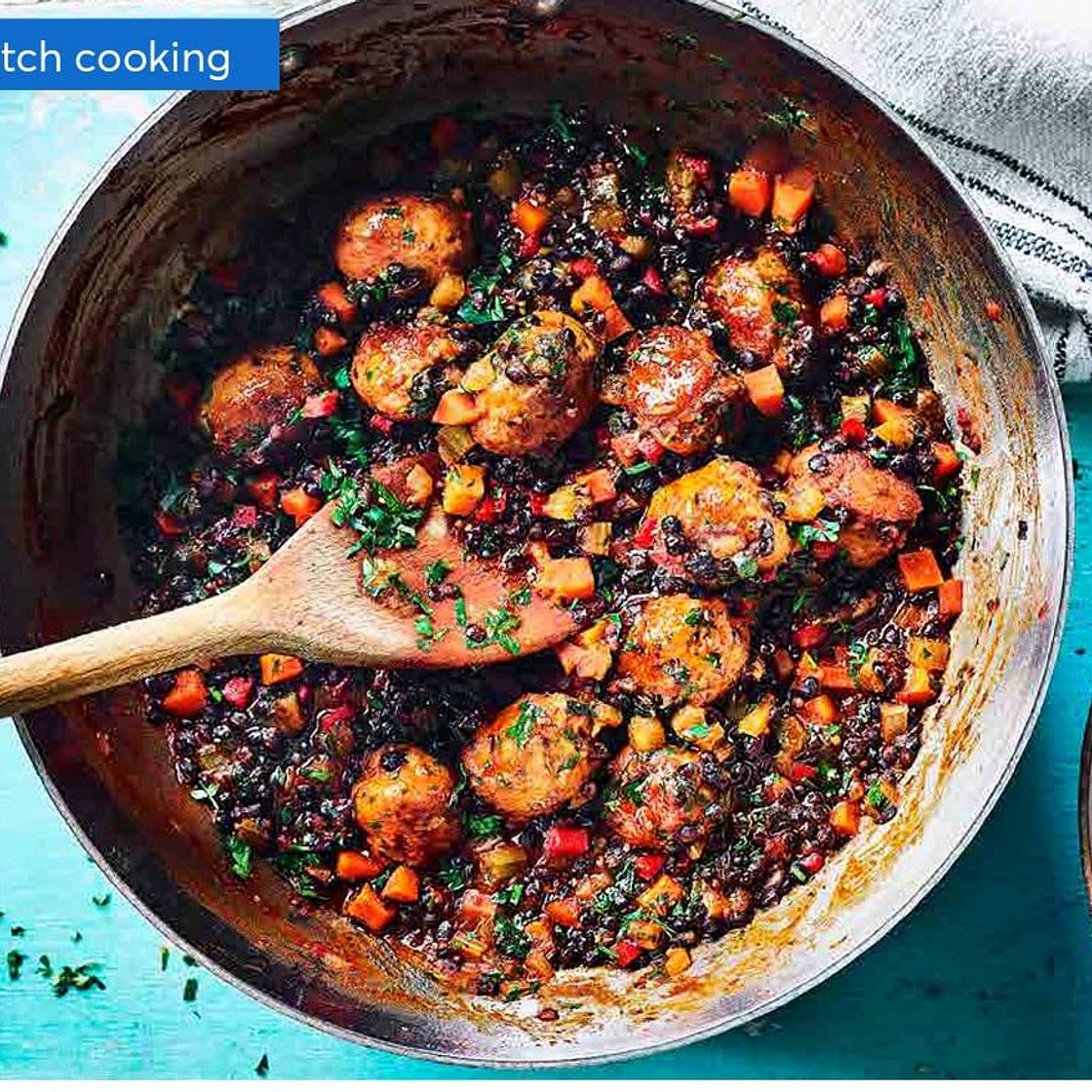 Speedy sausage, lentil and pepper stew