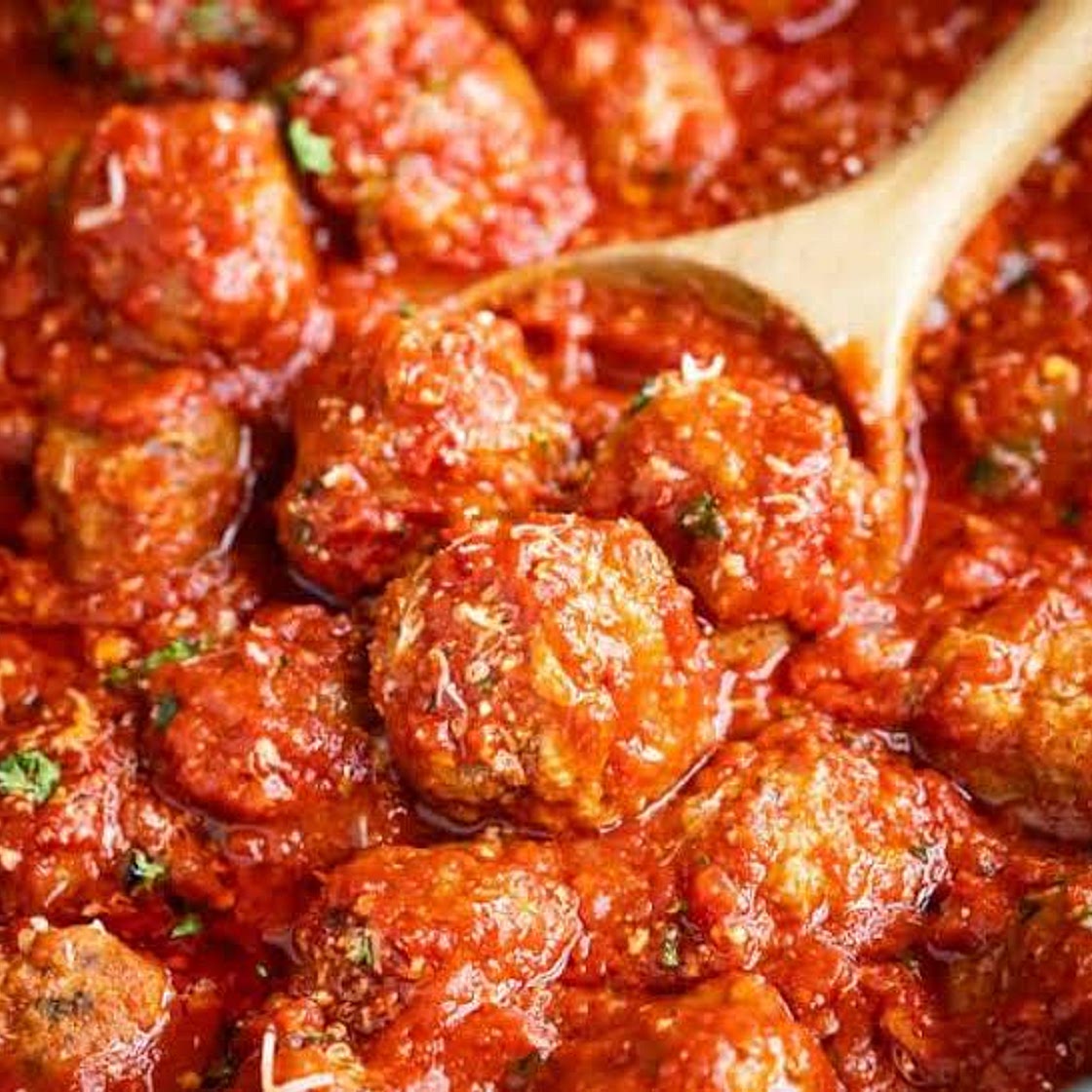 Rae's Meatballs in Tomato Sauce