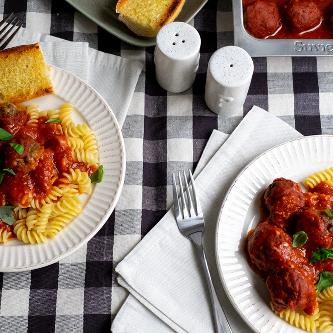 Meatballs with Marinara and Garlic Bread