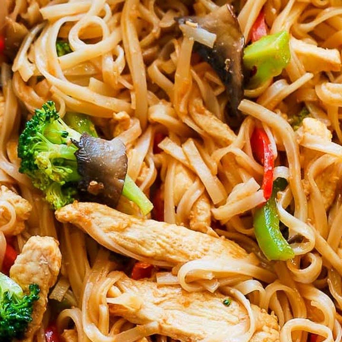 Chicken Stir Fry with Rice Noodles (30 minute meal)