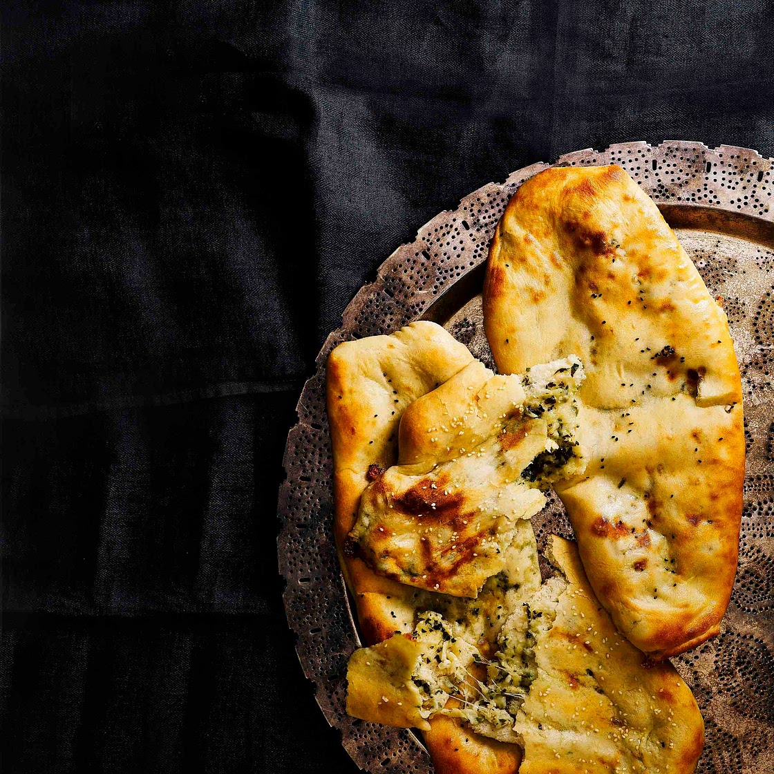 Cheese naan