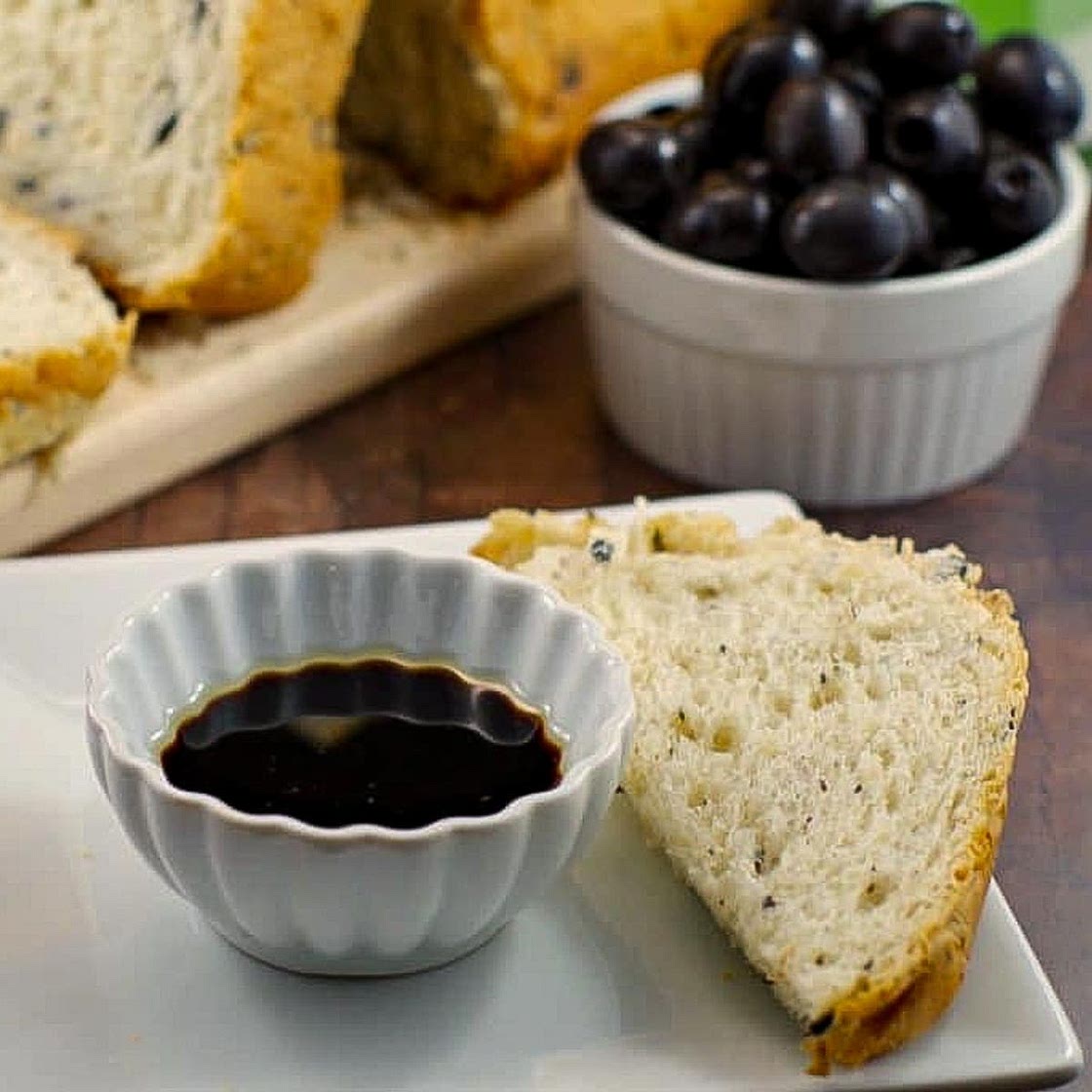 📋 Bread Machine Onion and Olive Bread Recipe