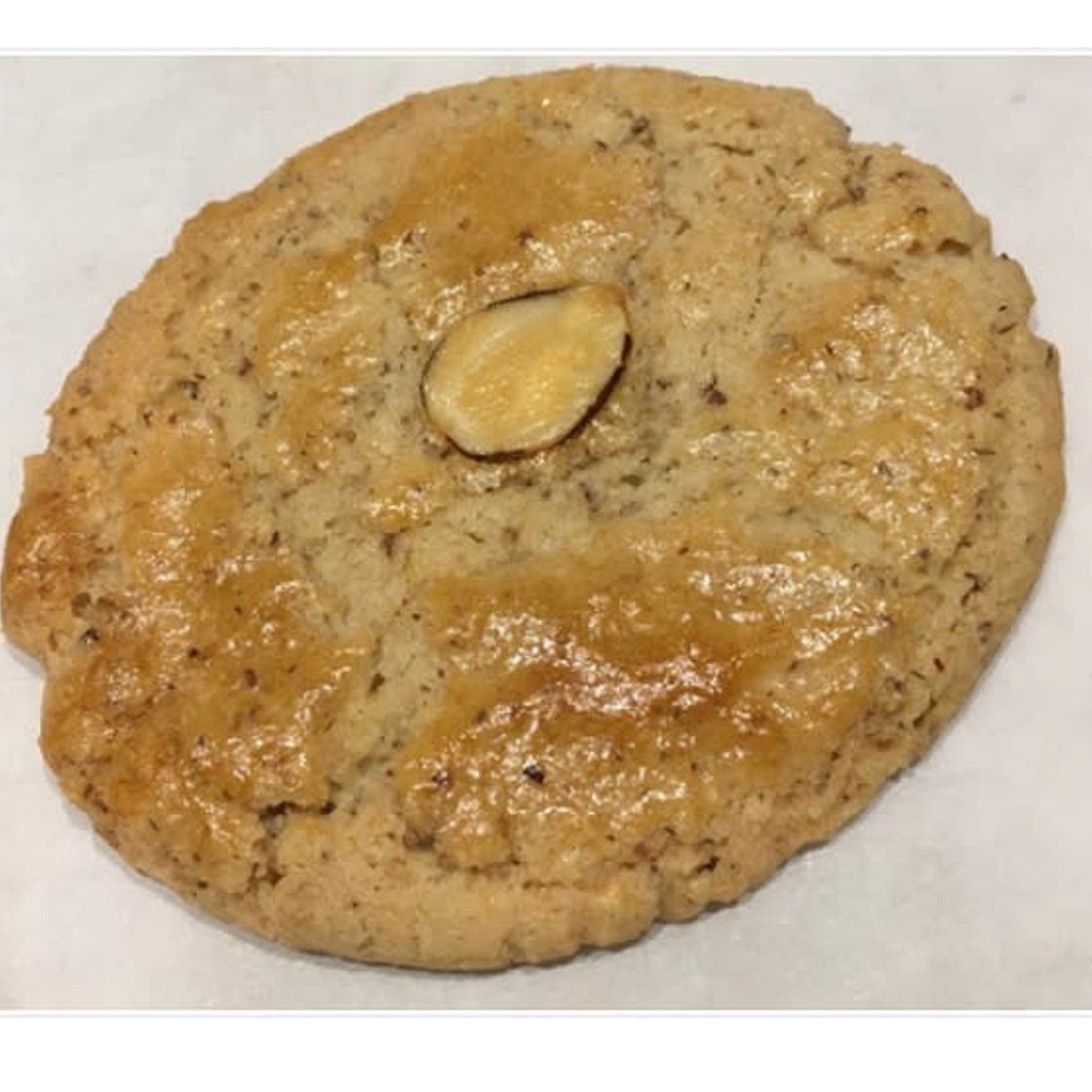 Almond cookie