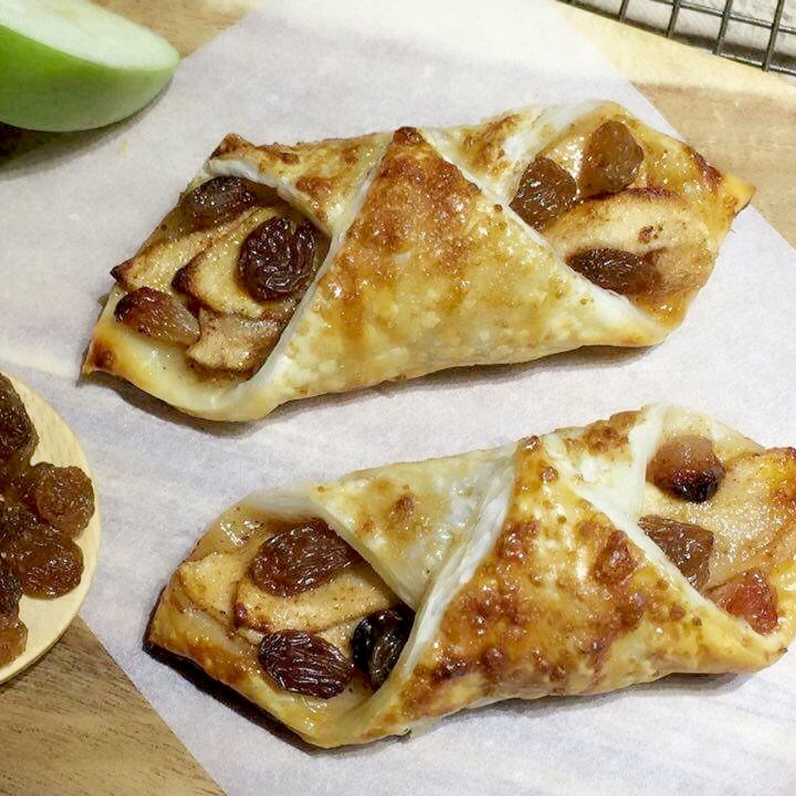 Apple Sultana Wraps