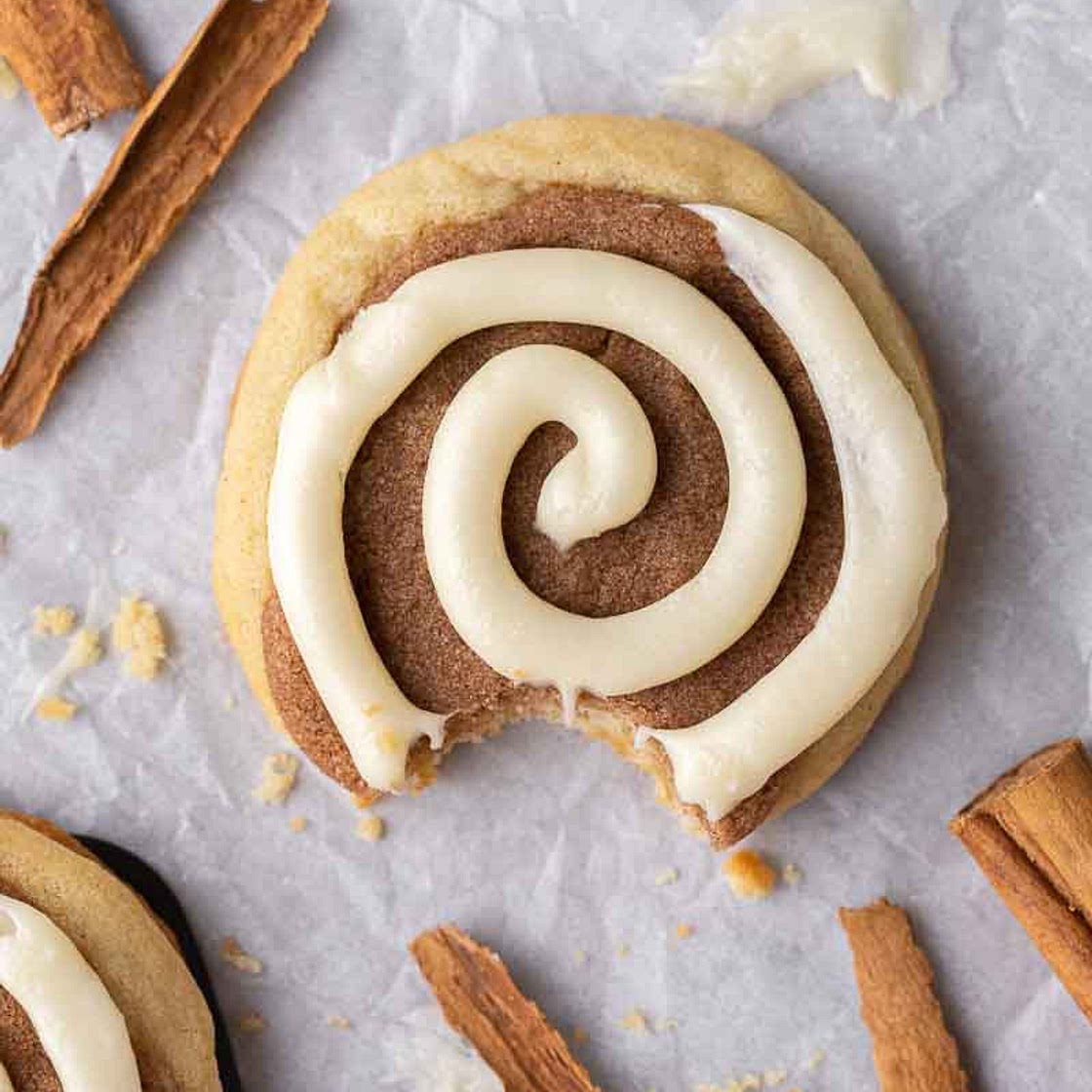 Crumbl 🙀 Cinnamon Swirl Cookies