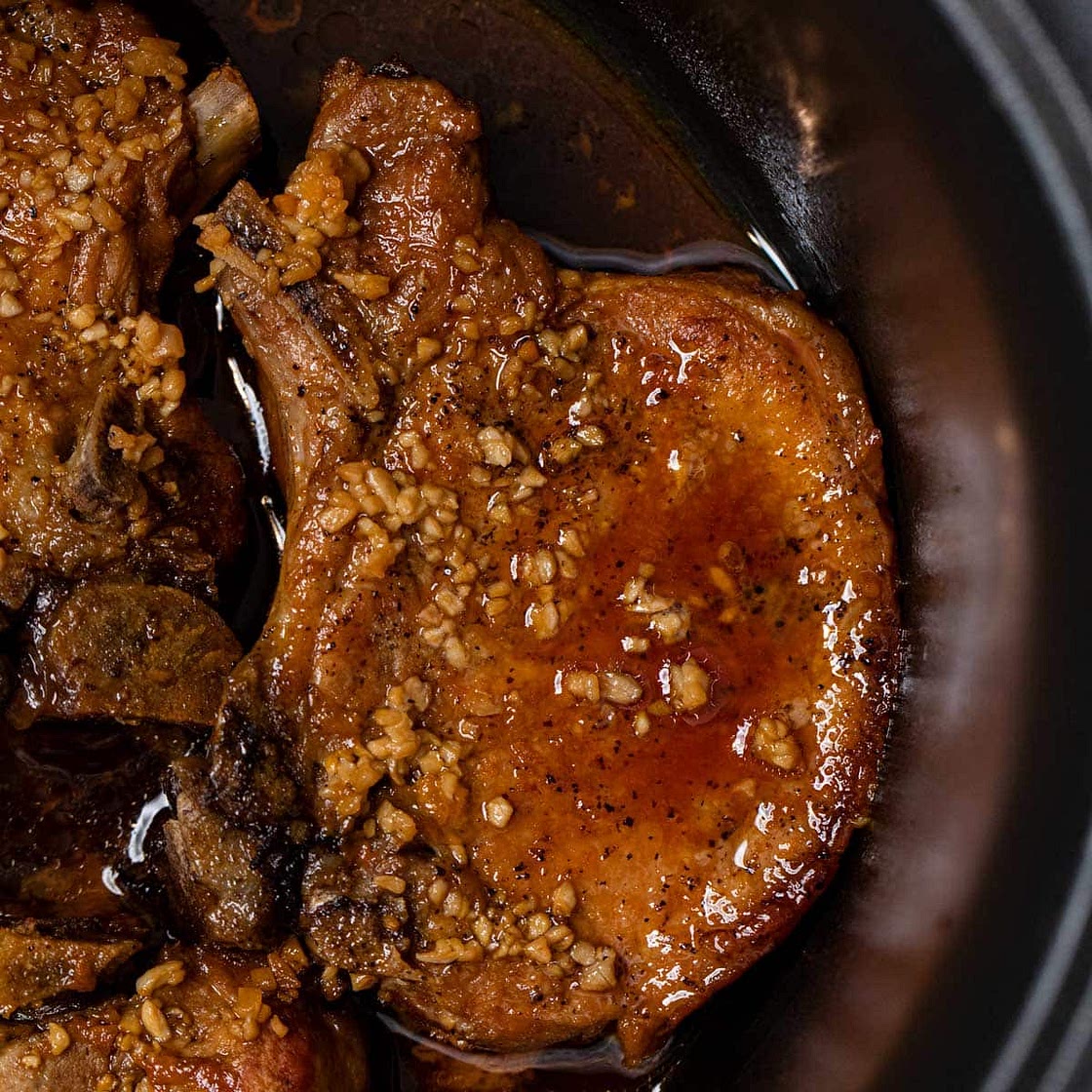 Slow Cooker Brown Sugar Garlic Pork Chops