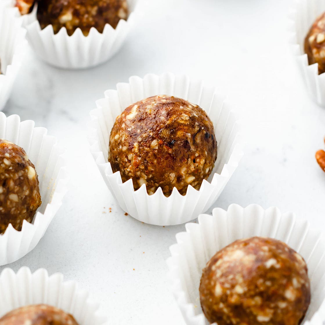 Vegan Pecan Bites | The Guccha