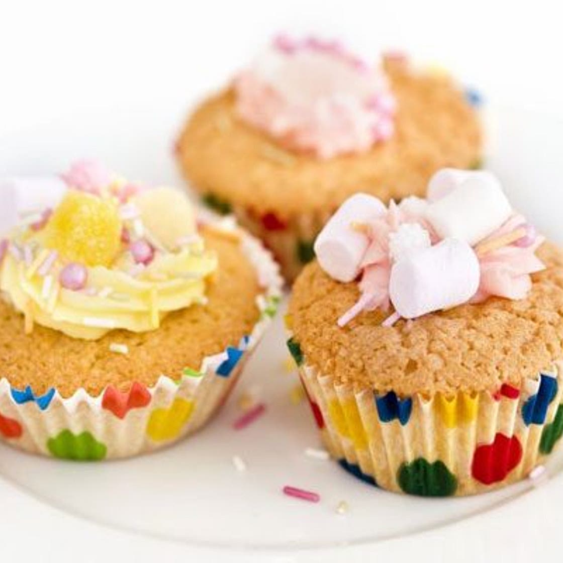 Iced fairy cakes