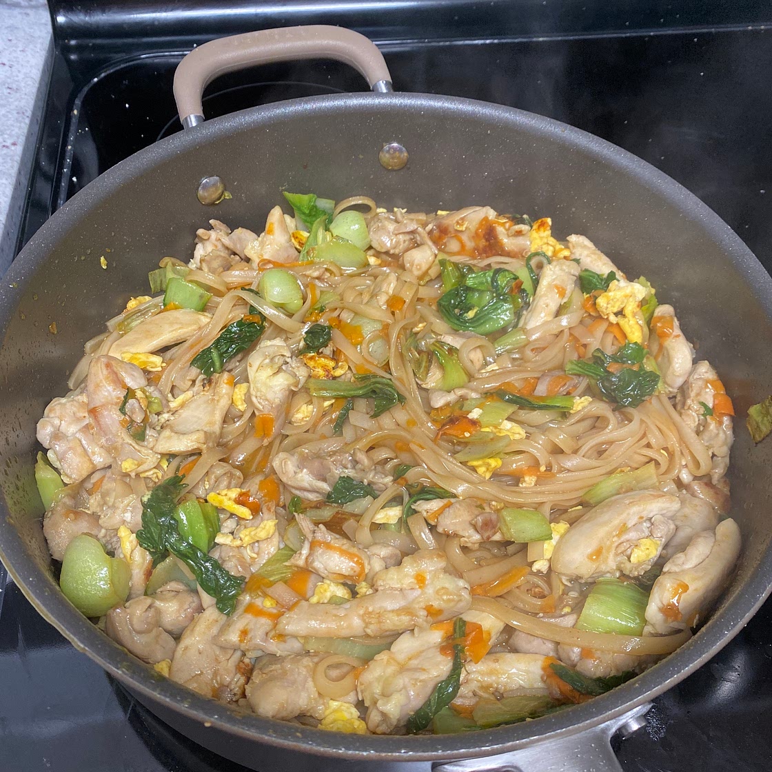 Pad See Ew - Thai Stir Fried Noodles