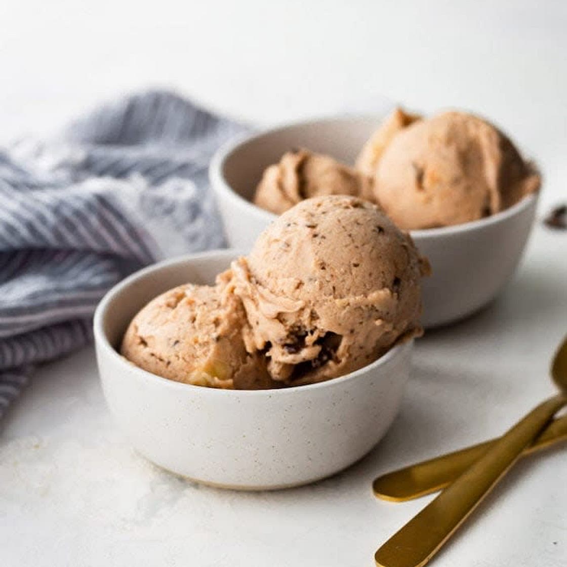 Healthy Chocolate Banana Ice Cream