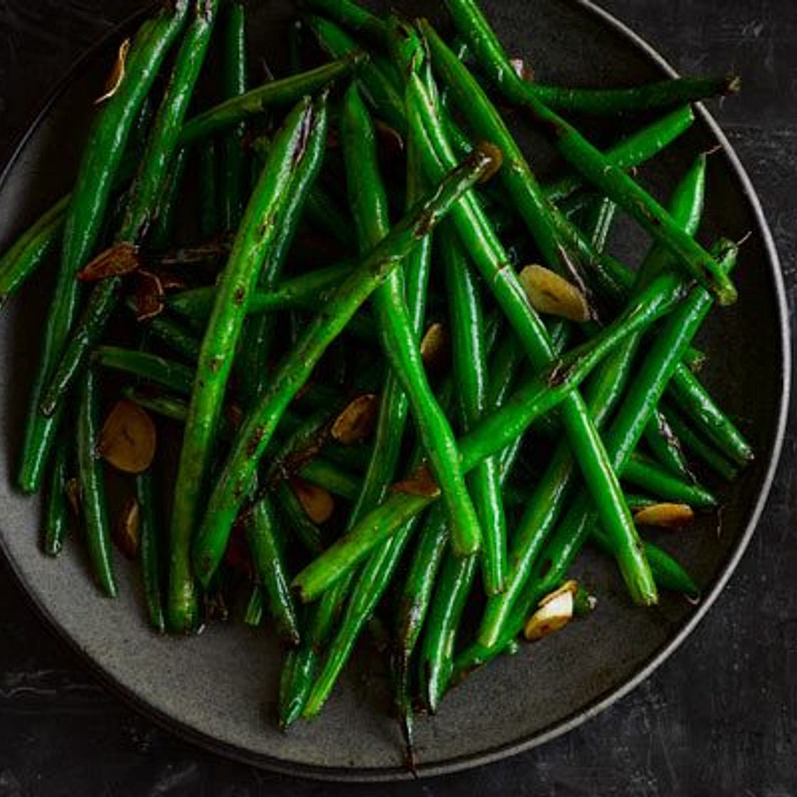 Stir-fried garlic green beans