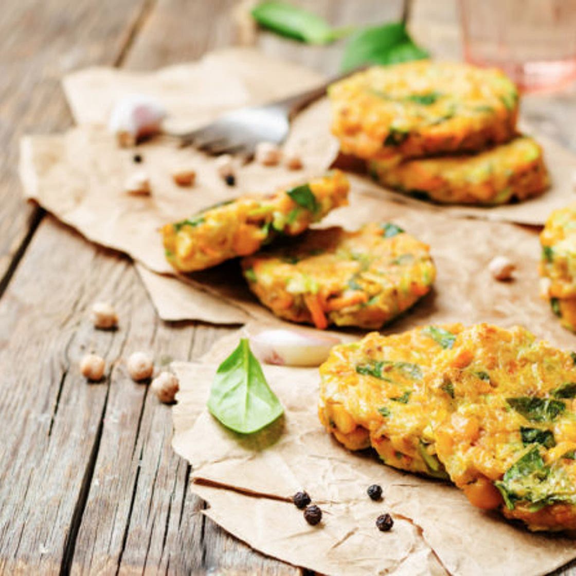 Keto Zucchini Puffer – Rezept für die Ketogene Ernährung
