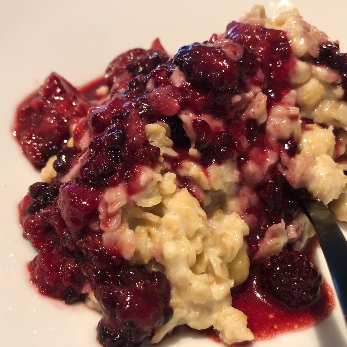 Porridge with (caramelised) fruit