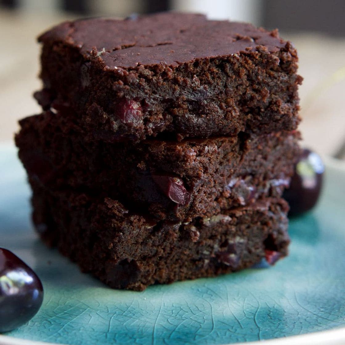 Juicy Cherry Brownies