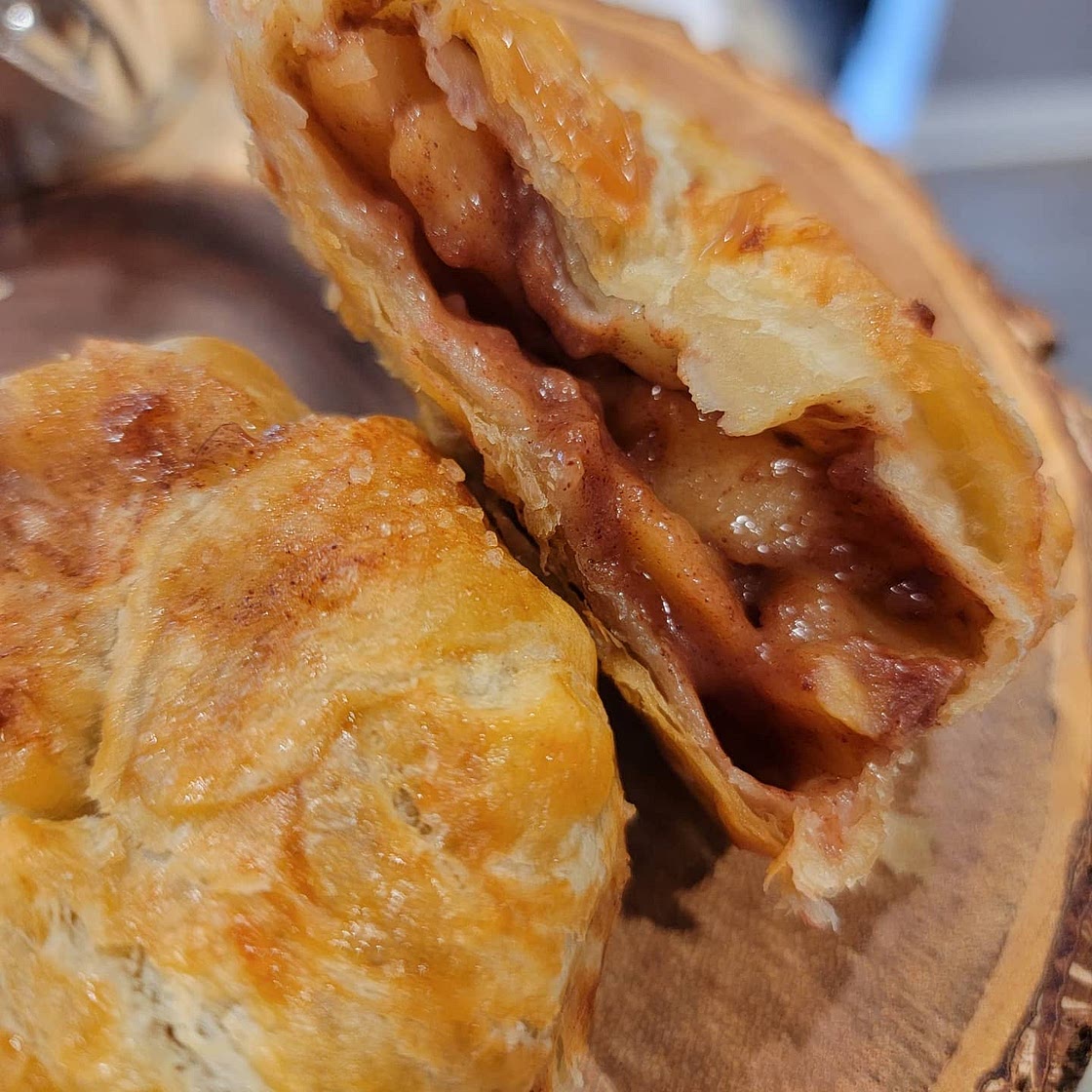 Air Fryer Puff Pastry Apple Pie Purses