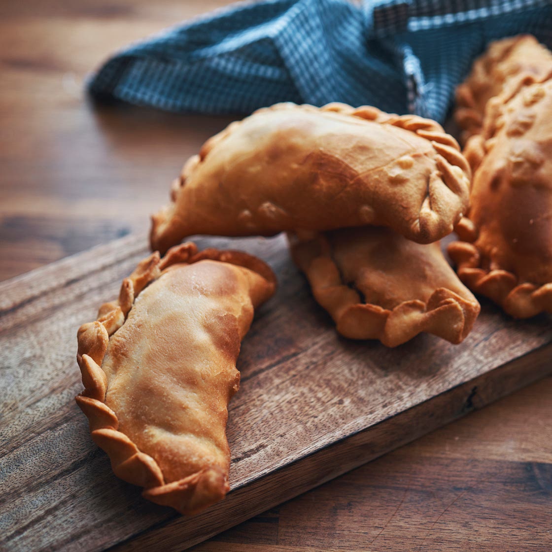 Empanadas de Carne (or Vegetarianas)