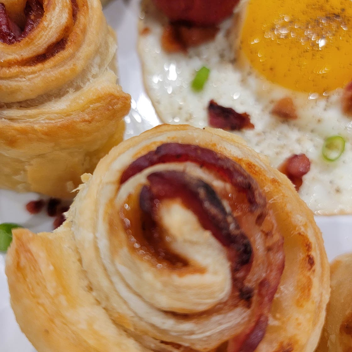 Air Fryer Bacon Puff Pastry Pinwheels