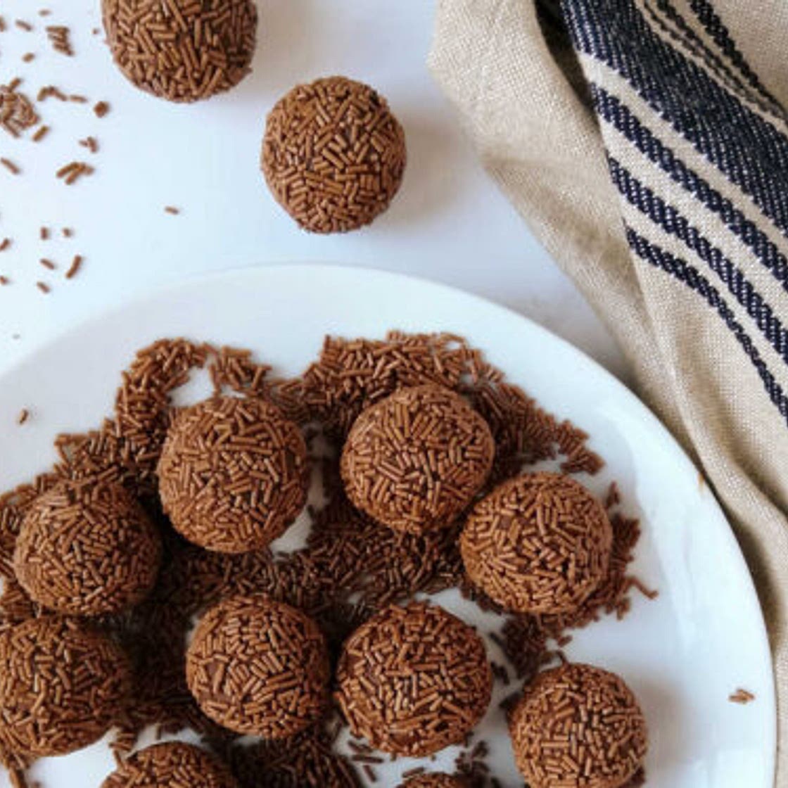 Rum Truffles with Cake Crumbs