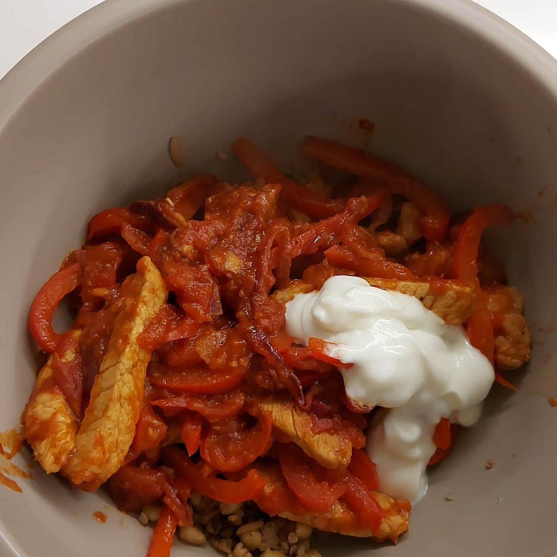 PORK WITH ROASTED RED PEPPER AND RICE