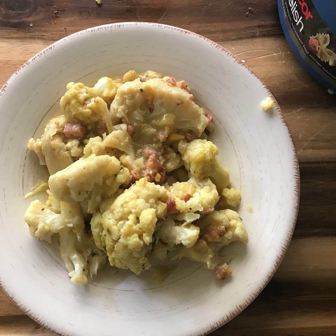 Cheesy cauliflower casserole 