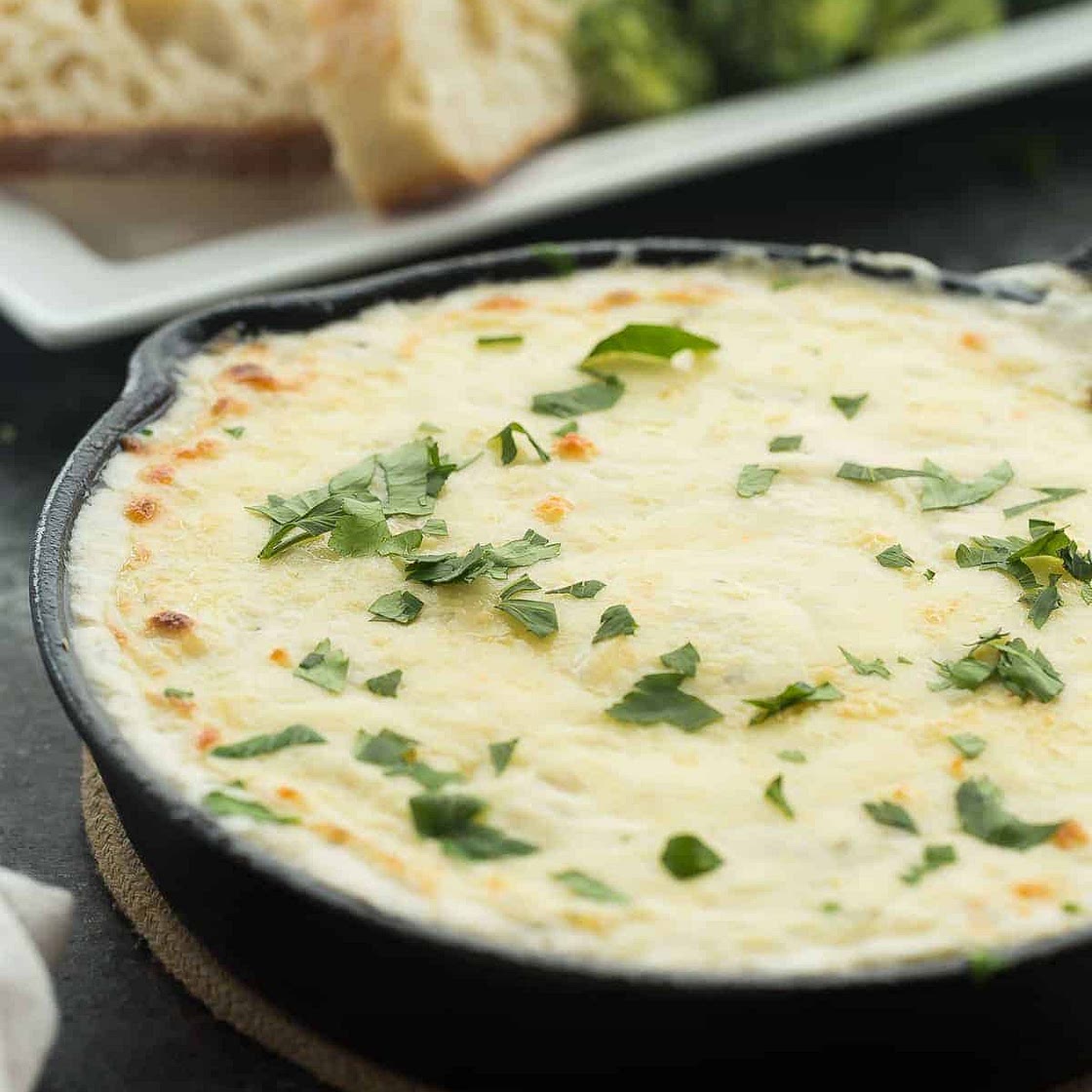 Cheesy Chicken Alfredo Dip