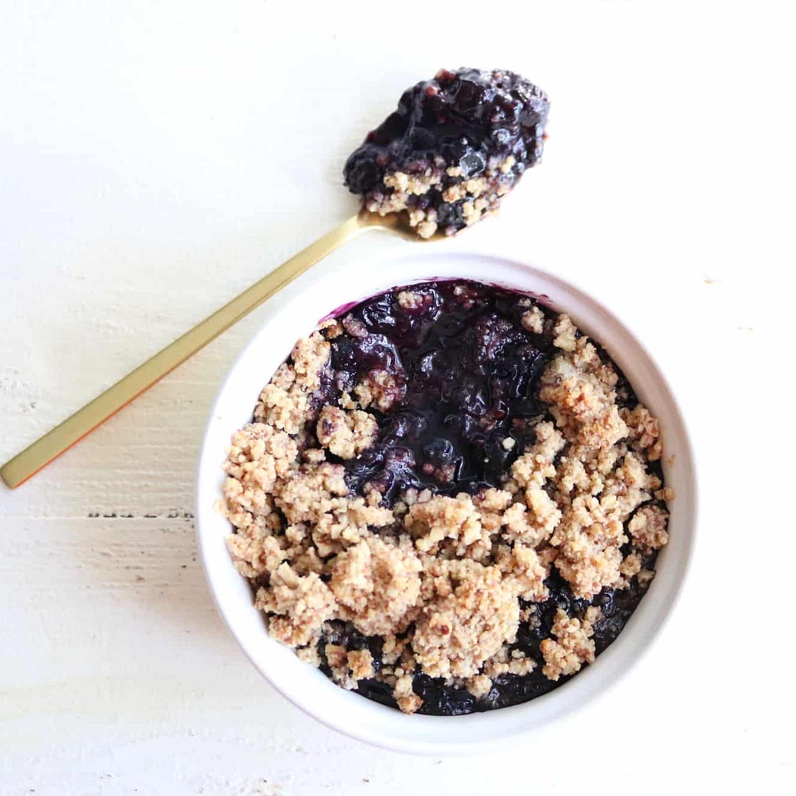 Sweet & Juicy Blueberry Crumble in 30-Min