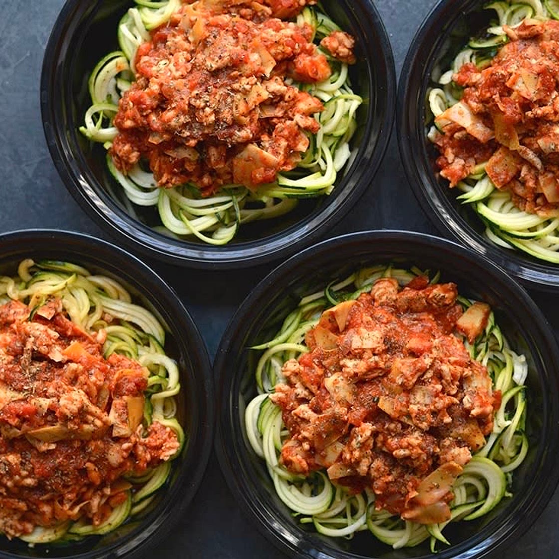 Zucchini spaghetti bolognese