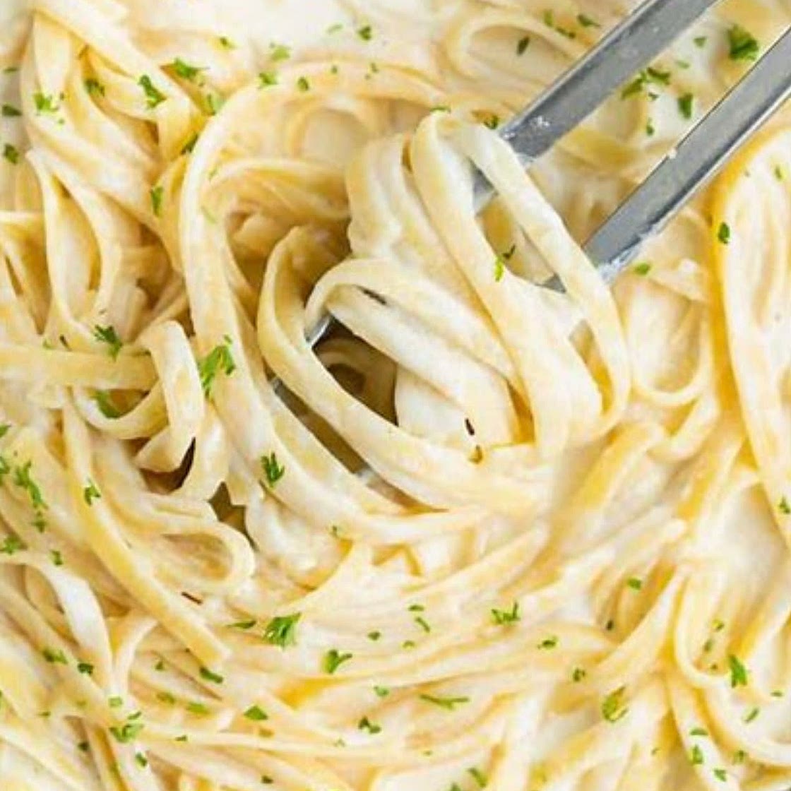 Fettuccine Alfredo