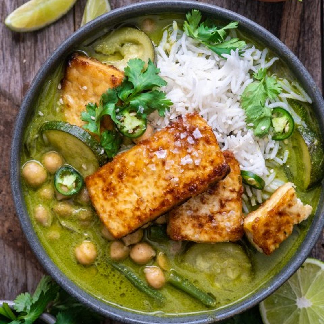 Spicy Coconut Lime Curry with Crispy Marinated Tofu