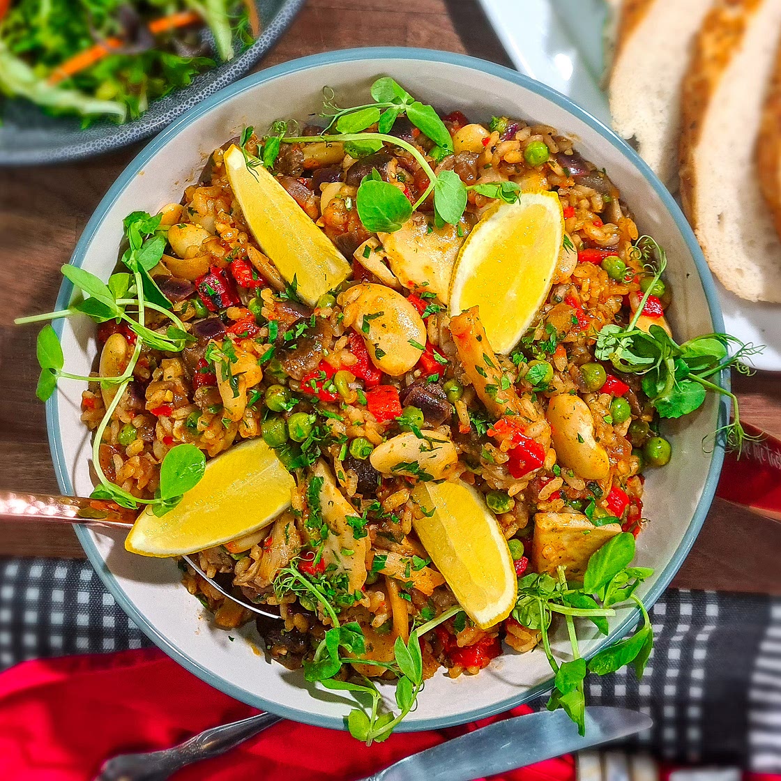 Wild Mushroom, Roasted Pepper and Butterbean Paella by Pureety