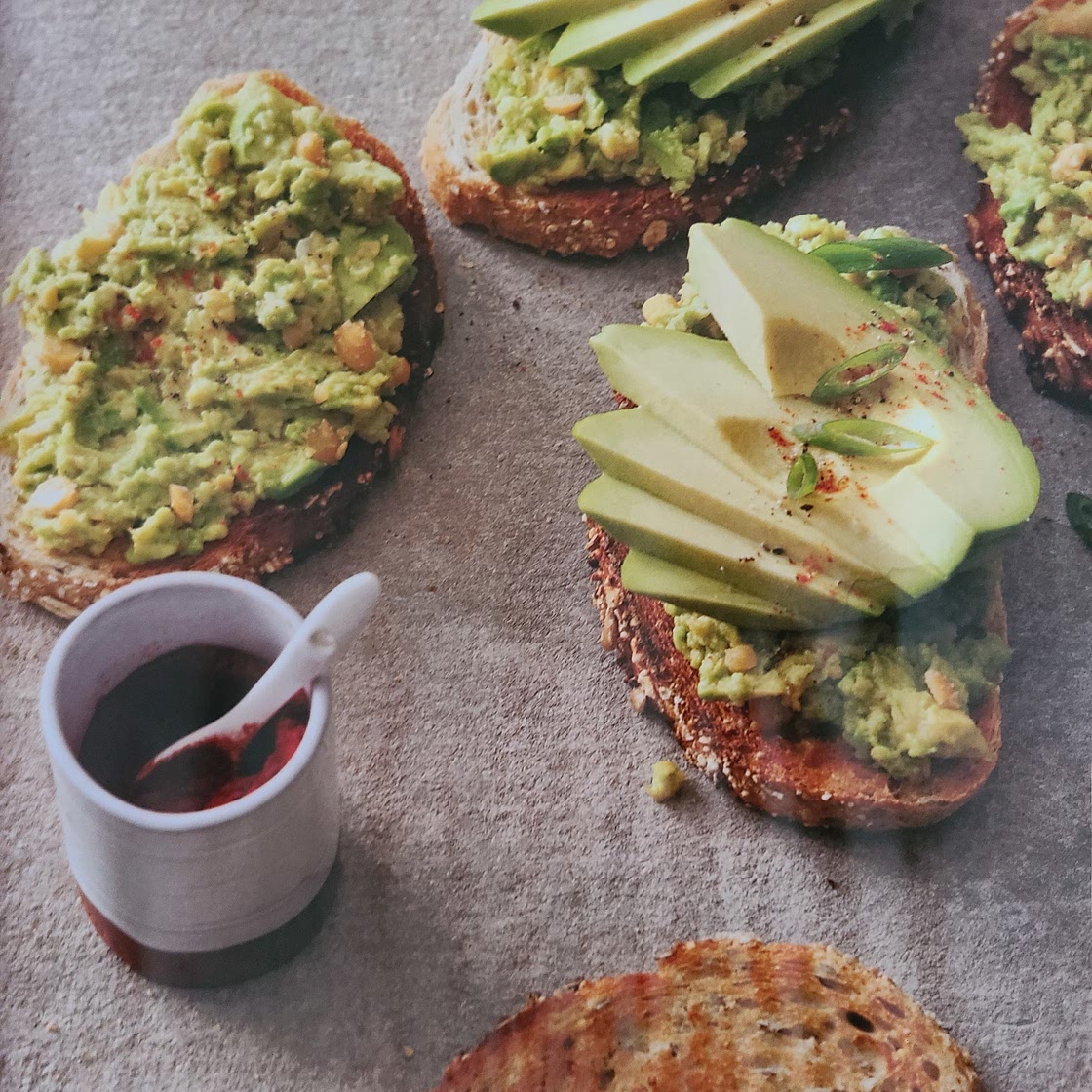 Tartine avocats et pois chiches