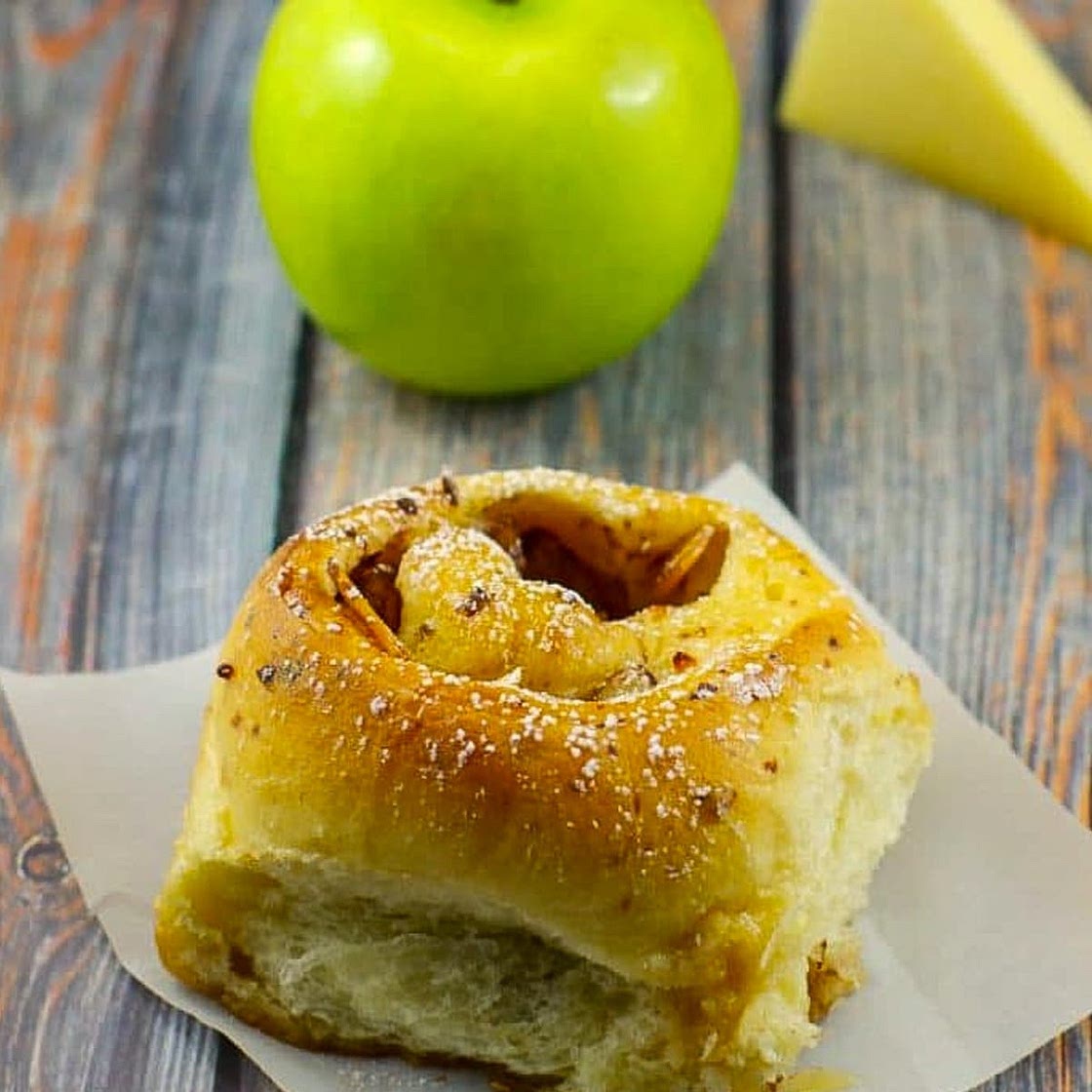 📋 Bread Machine Gruyère Apple Pie Cinnamon Bun Recipe