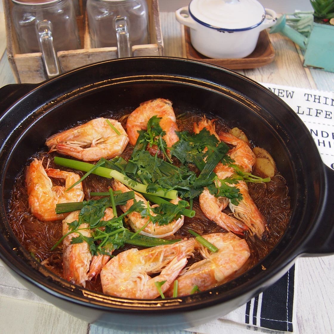 Thai Style Claypot Glass Noodles w/ Prawns 泰式冬粉虾