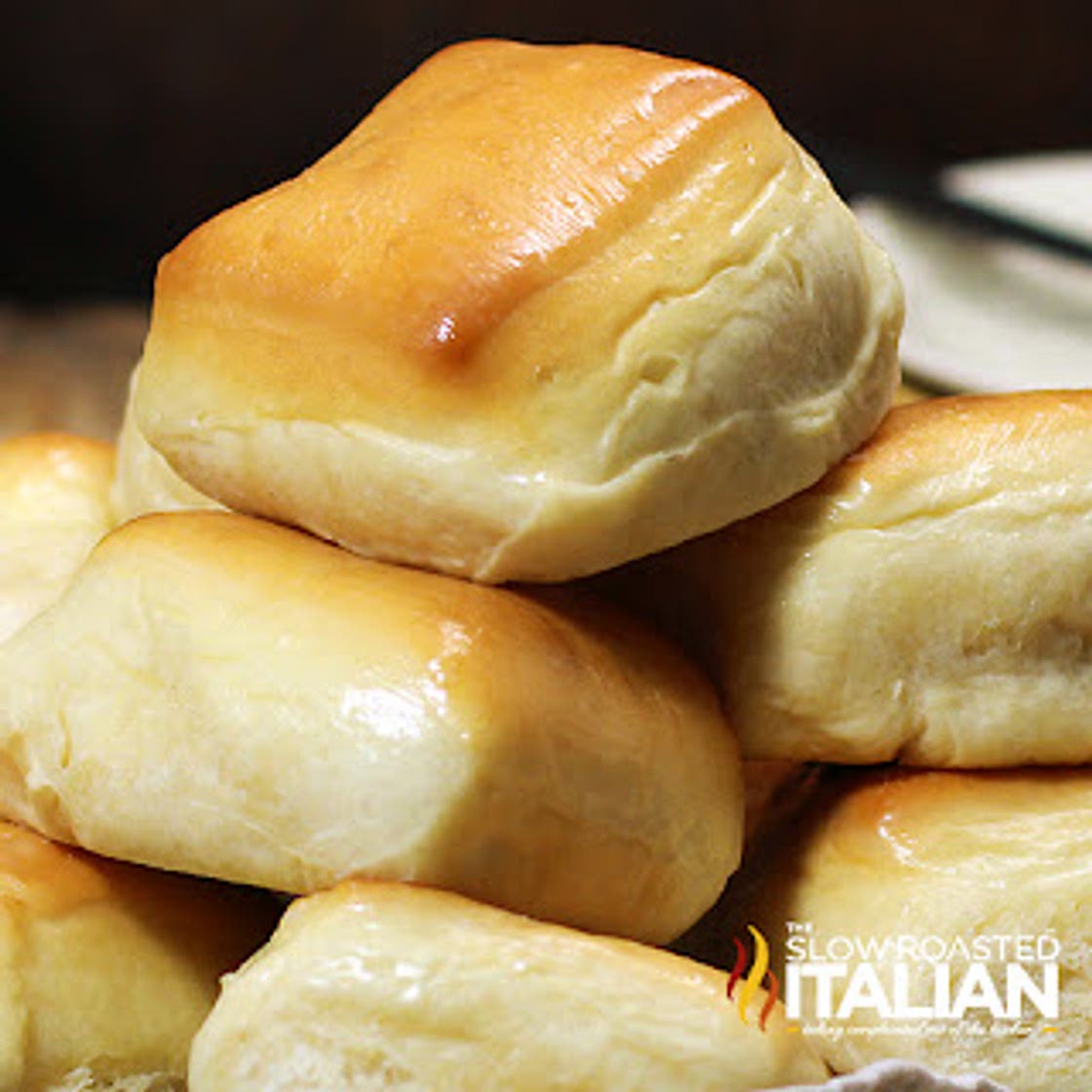 COPYCAT TEXAS ROADHOUSE BREAD ROLLS