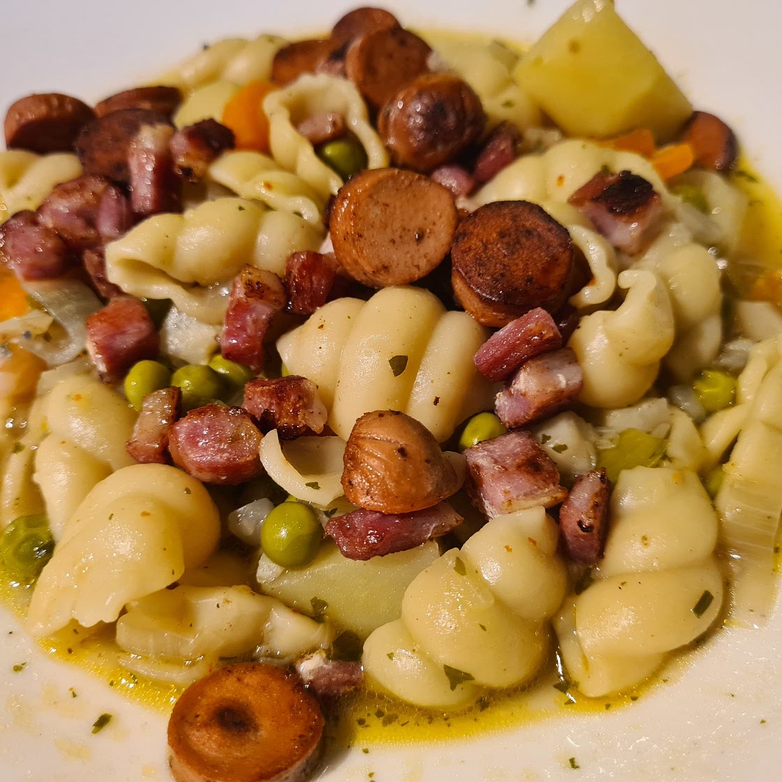 Grønnsakssuppe med Pasta