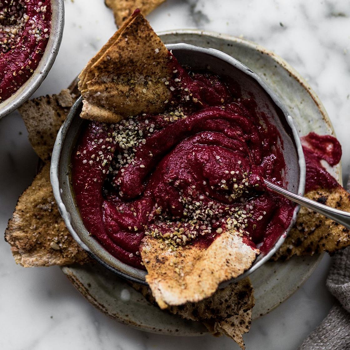 Creamy cauliflower and roasted beetroot soup