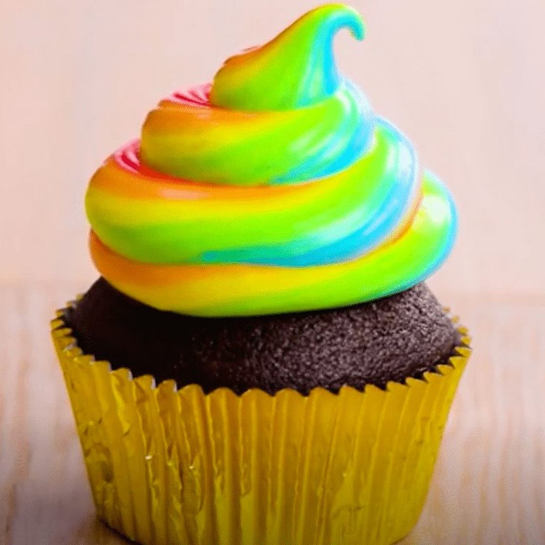 Rainbow Pot of Gold Cupcakes