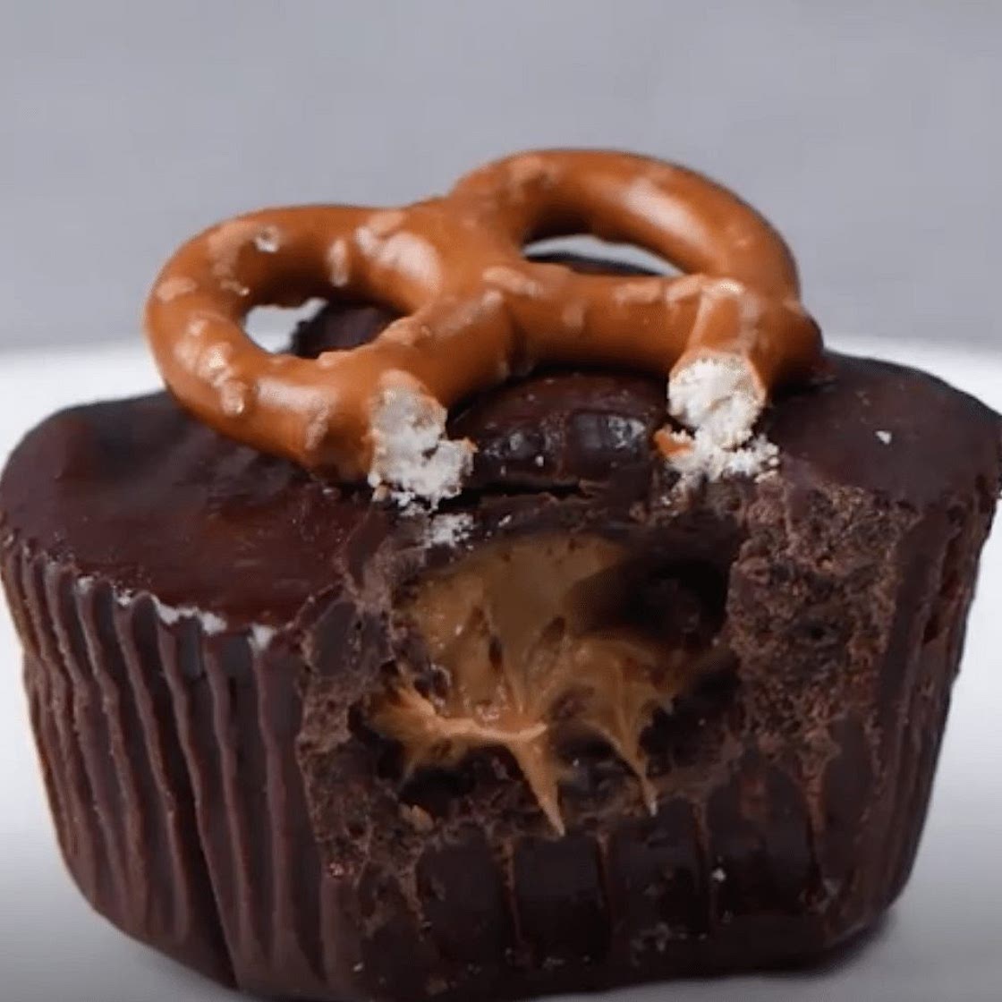 “Reese’s” Peanut Butter Pretzel Cups