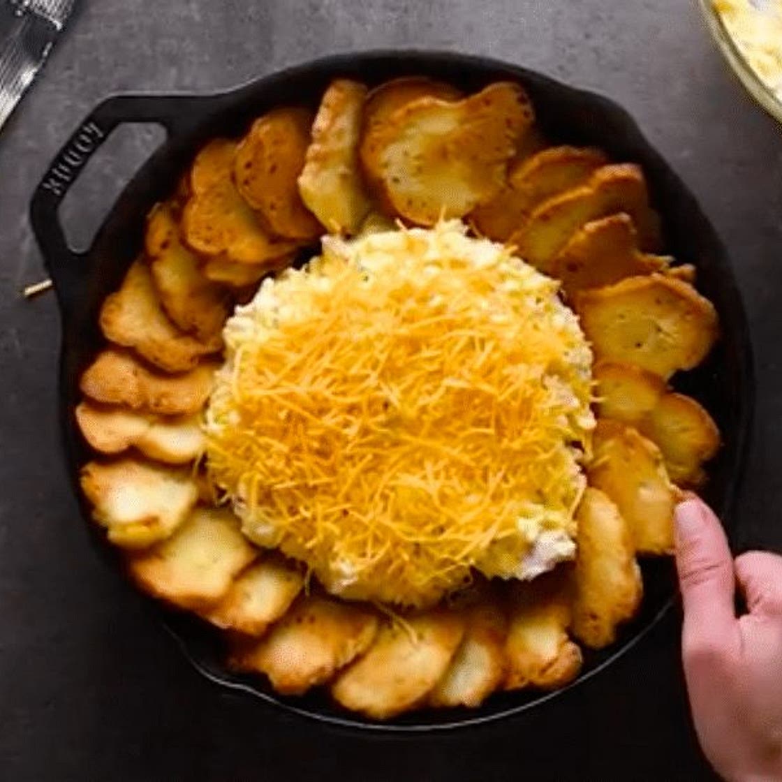 Bacon and Eggs Breakfast Dip