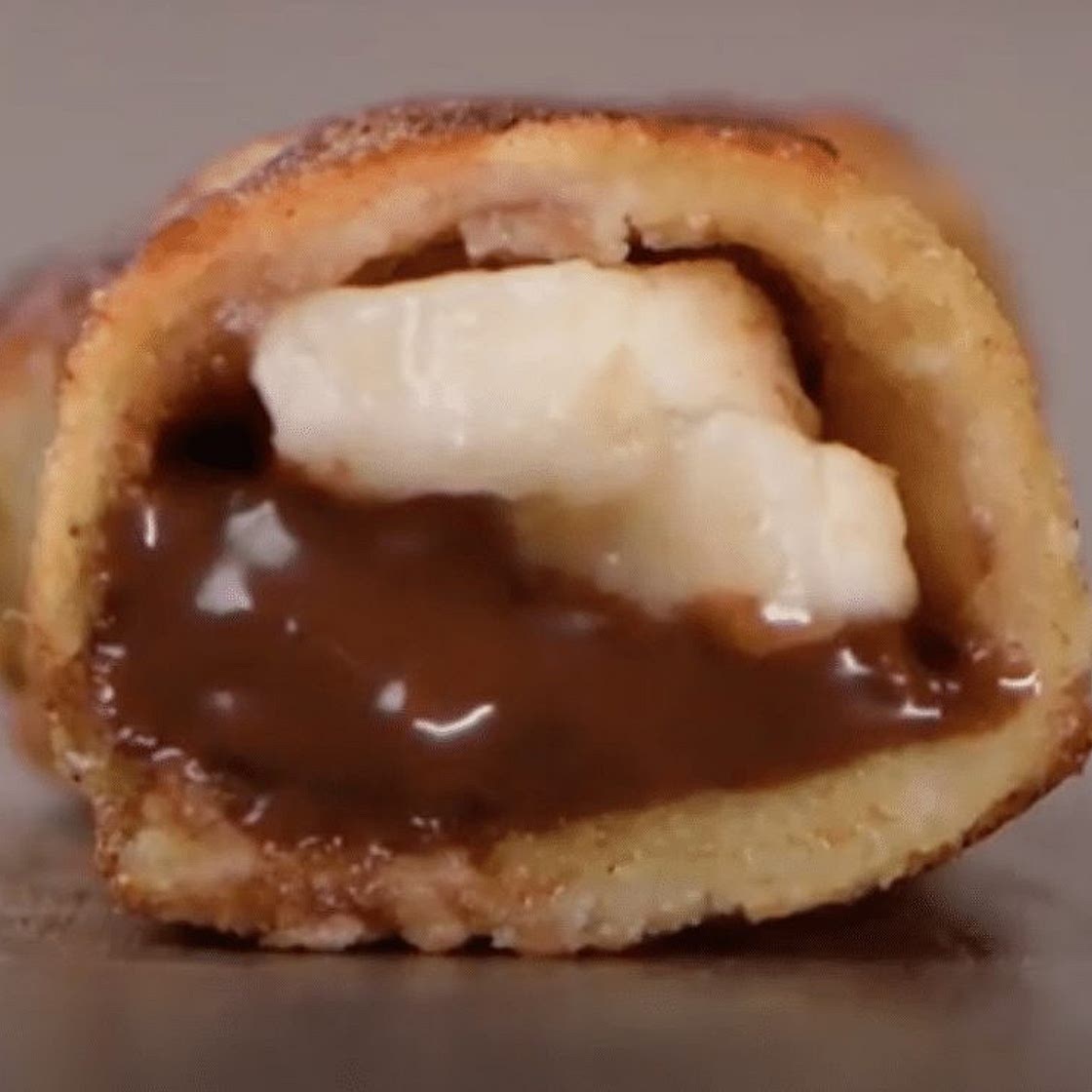 Nutella And Banana Roll-Ups