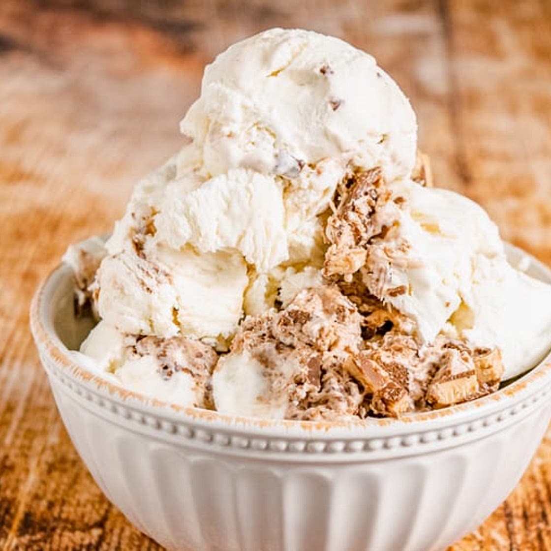 Nutella Swirl Toffee Crunch No Churn Ice Cream