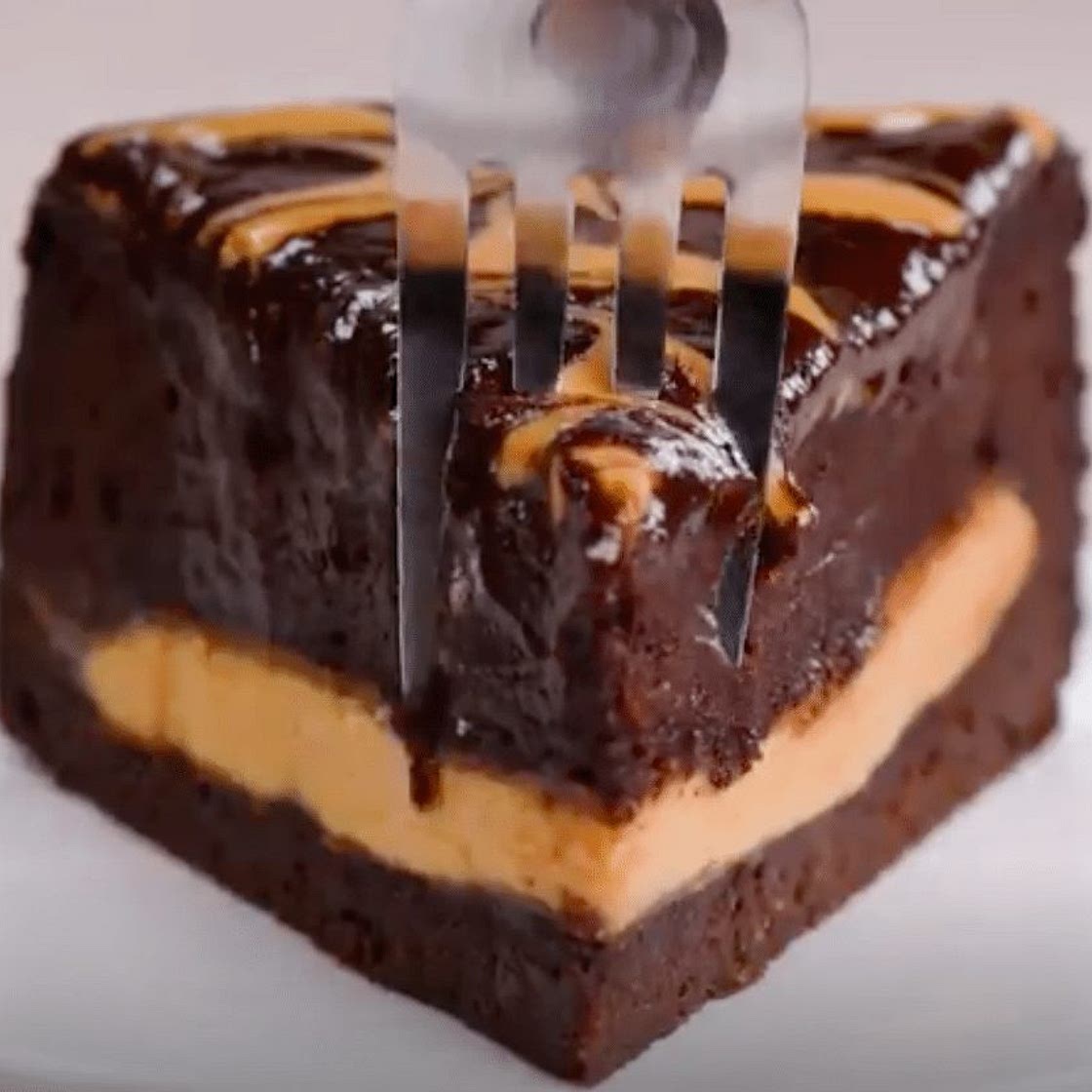 Peanut Butter Chocolate Cake