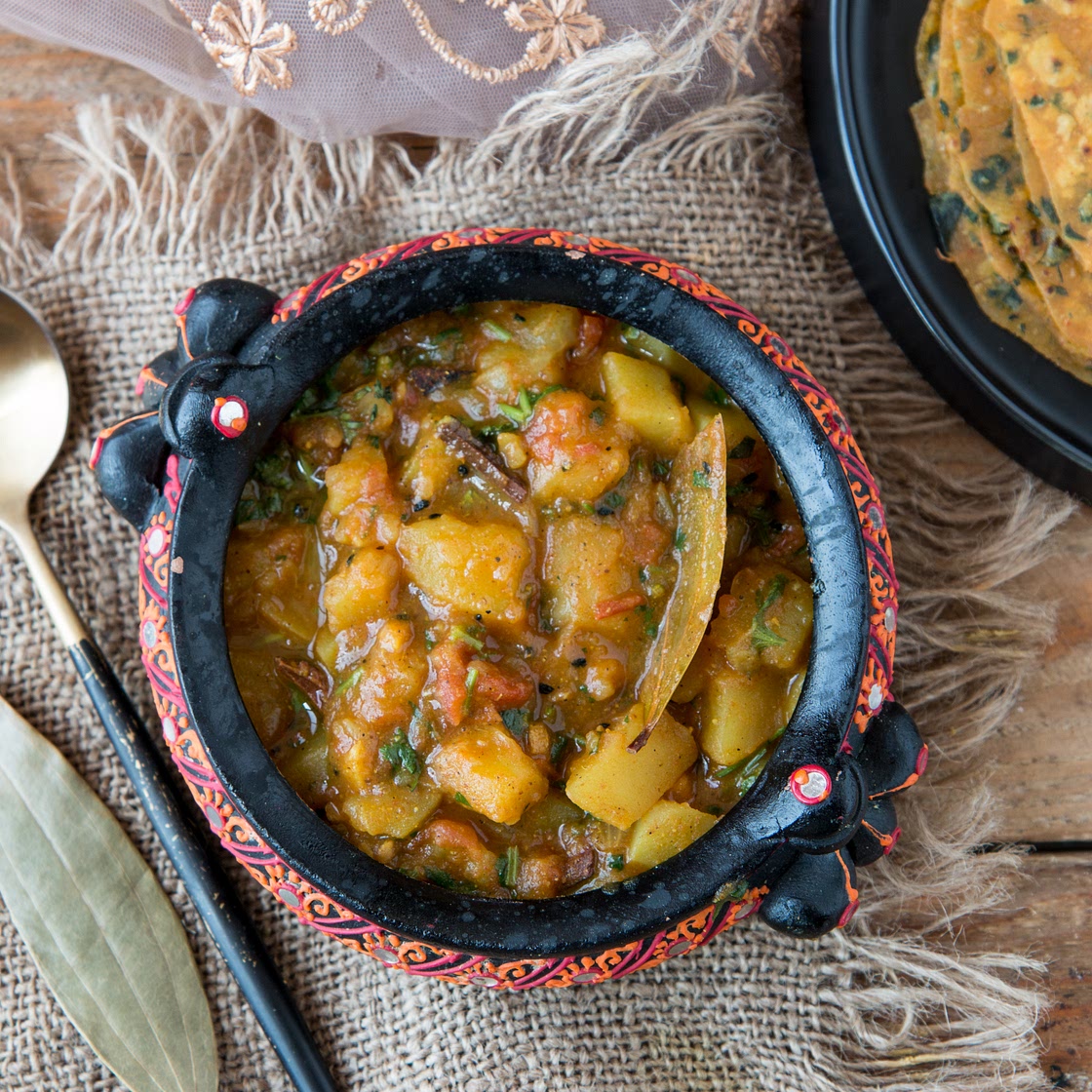 Batata nu Shaak Recipe - Aloo Tamatar Ki Sabzi