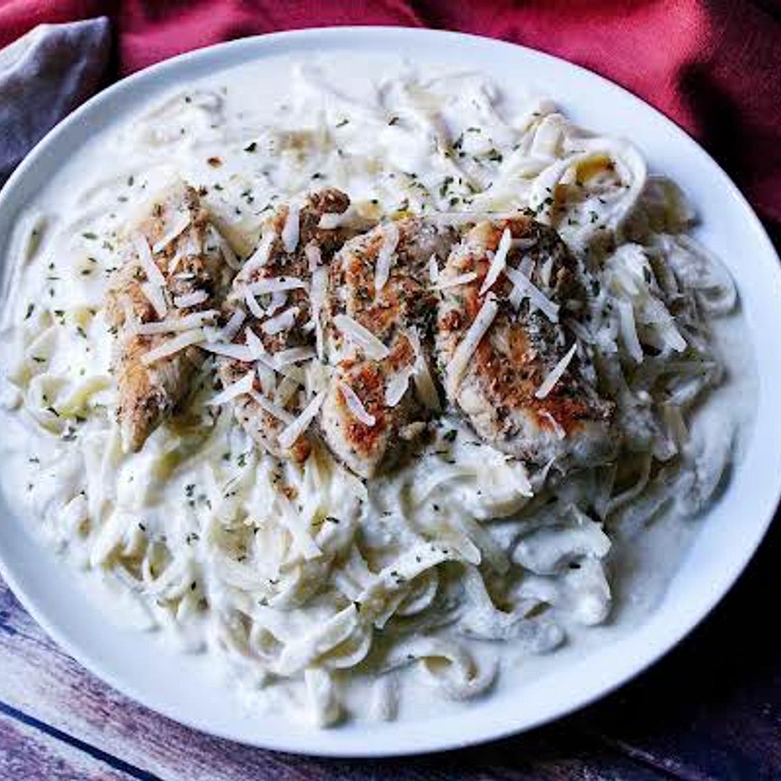 Homemade Creamy Alfredo Sauce