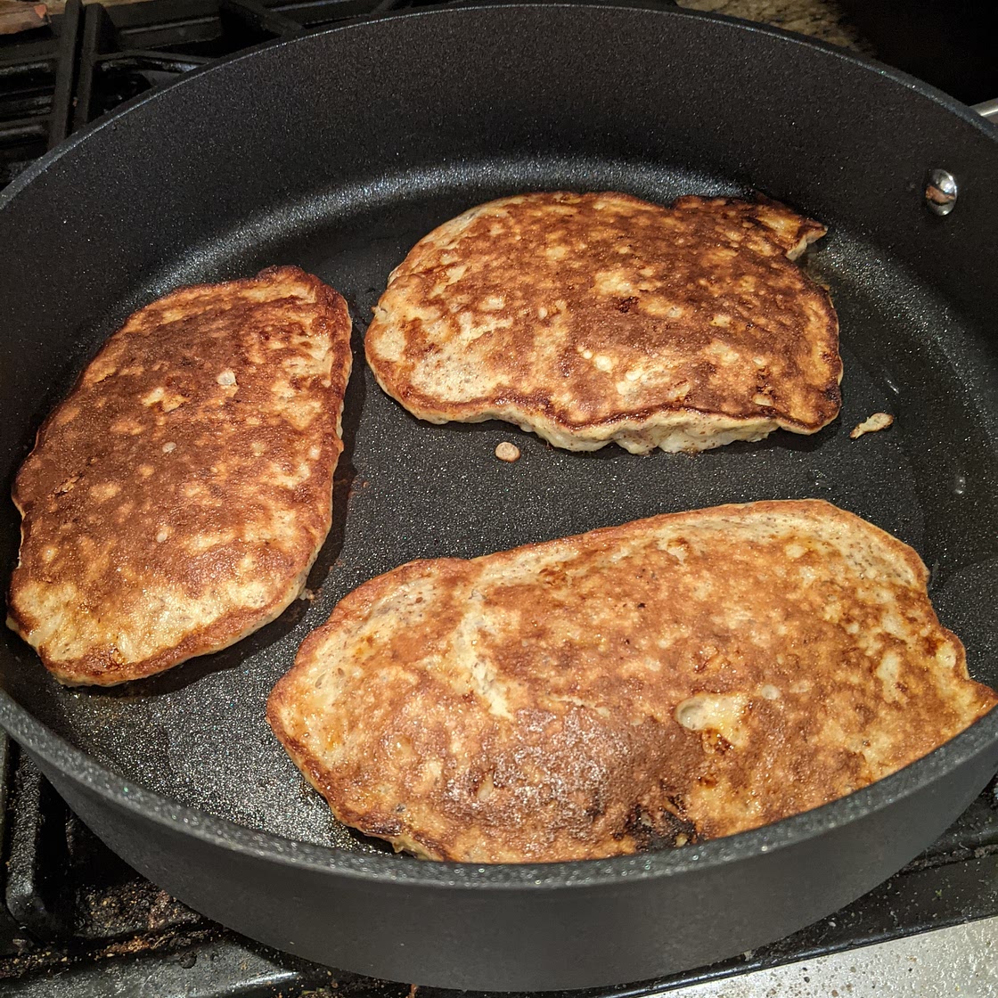 Grain-free banana pancakes