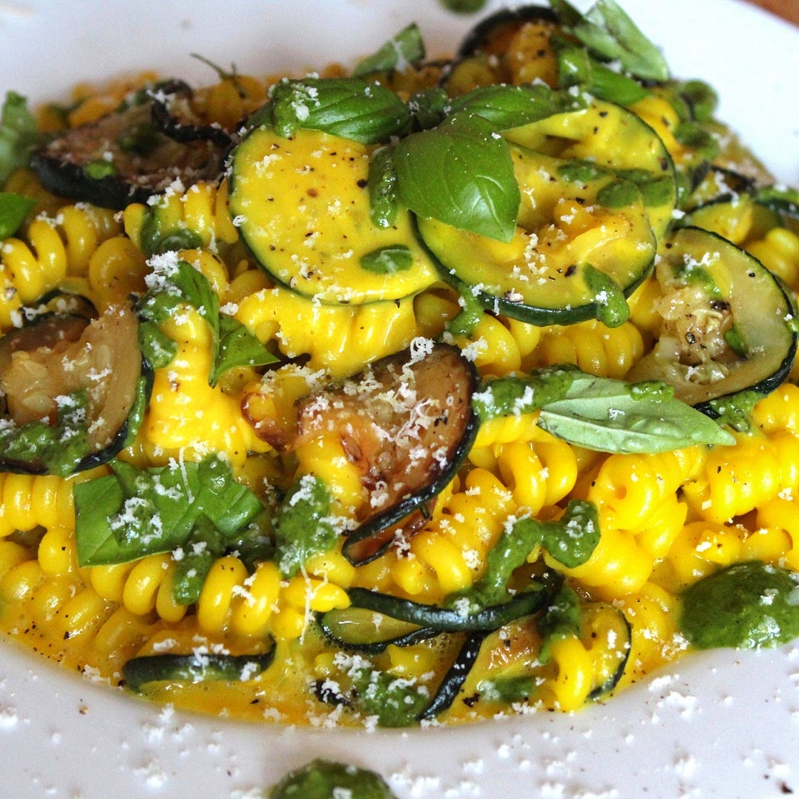 Creamy saffron and basil pasta with zucchini