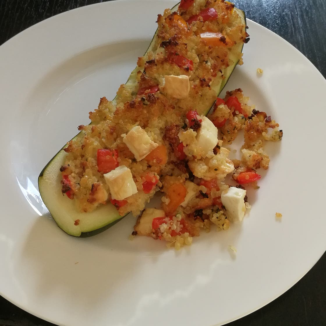 Gefüllte Zucchini