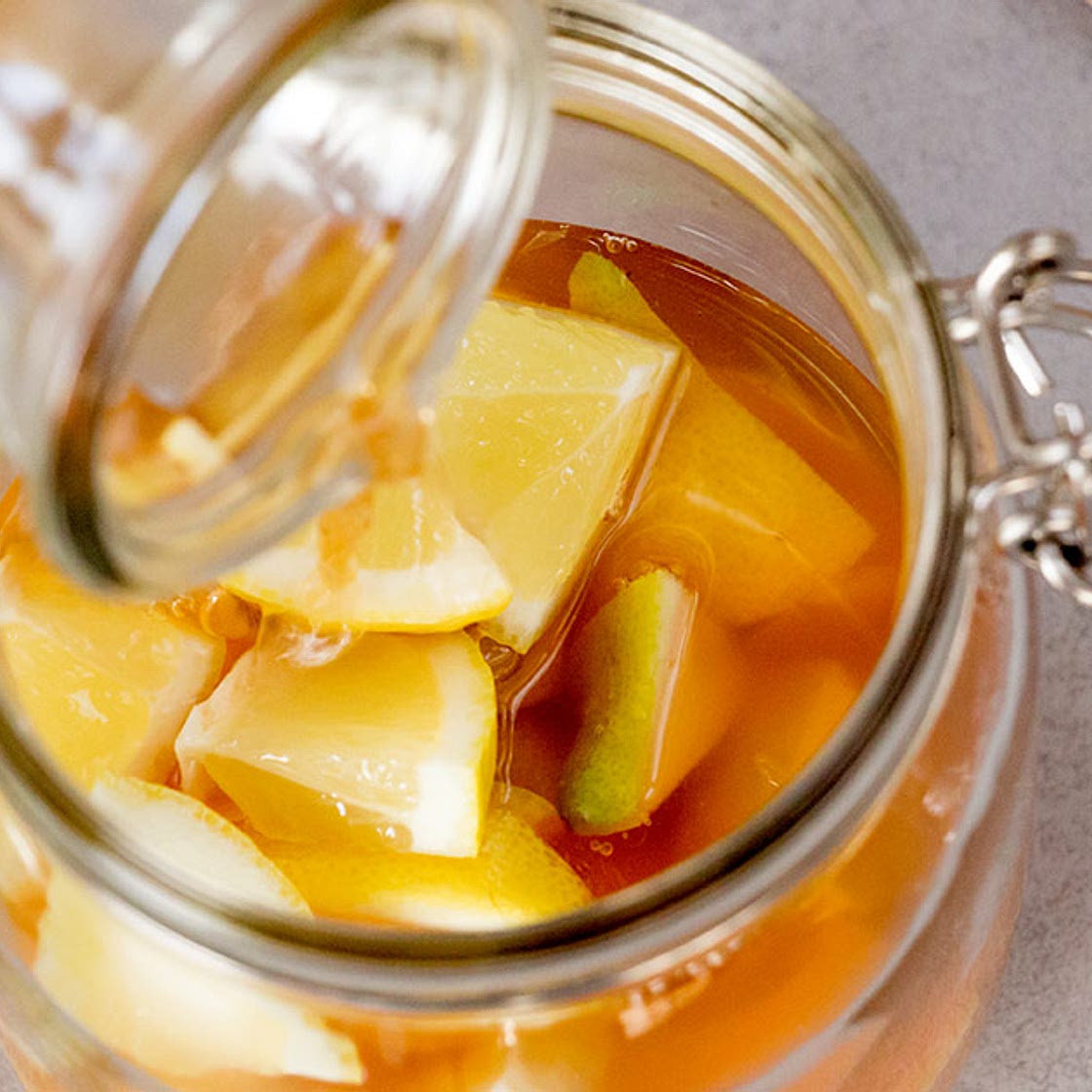 Shrub selber machen: süßsaurer Obstsirup für Getränke, Dressings & Co