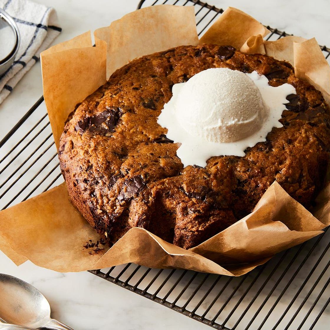 Slow-Cooker Chocolate Chip Cookie