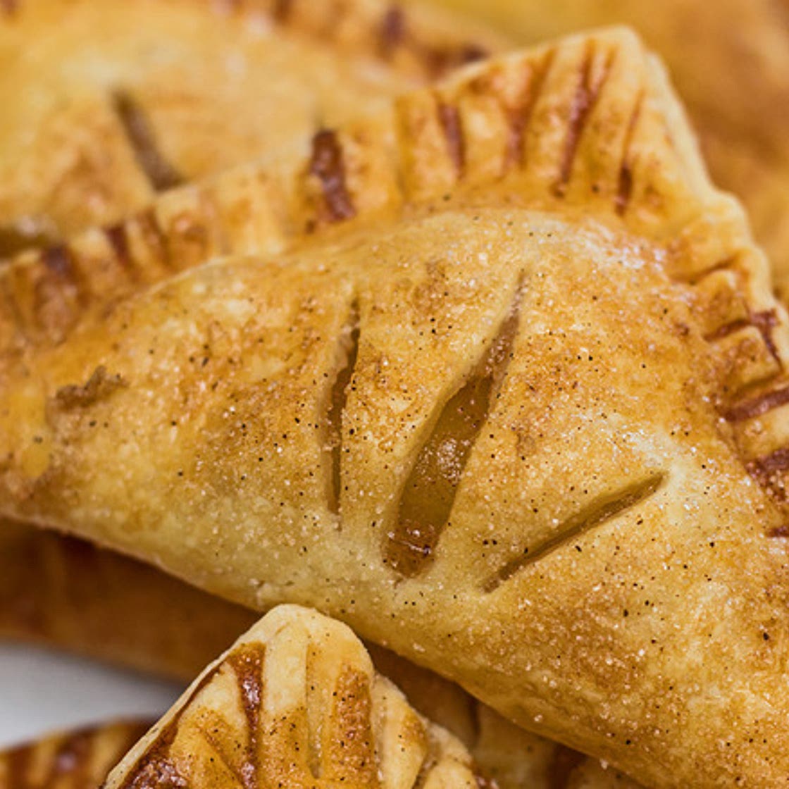 20-Minute Air Fryer Apple Pie Recipe You Can Enjoy Without A Fork
